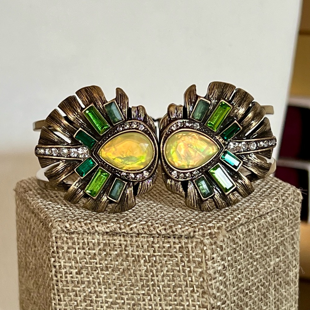 Chloe + Isabel Marquesas Hinged Bracelet